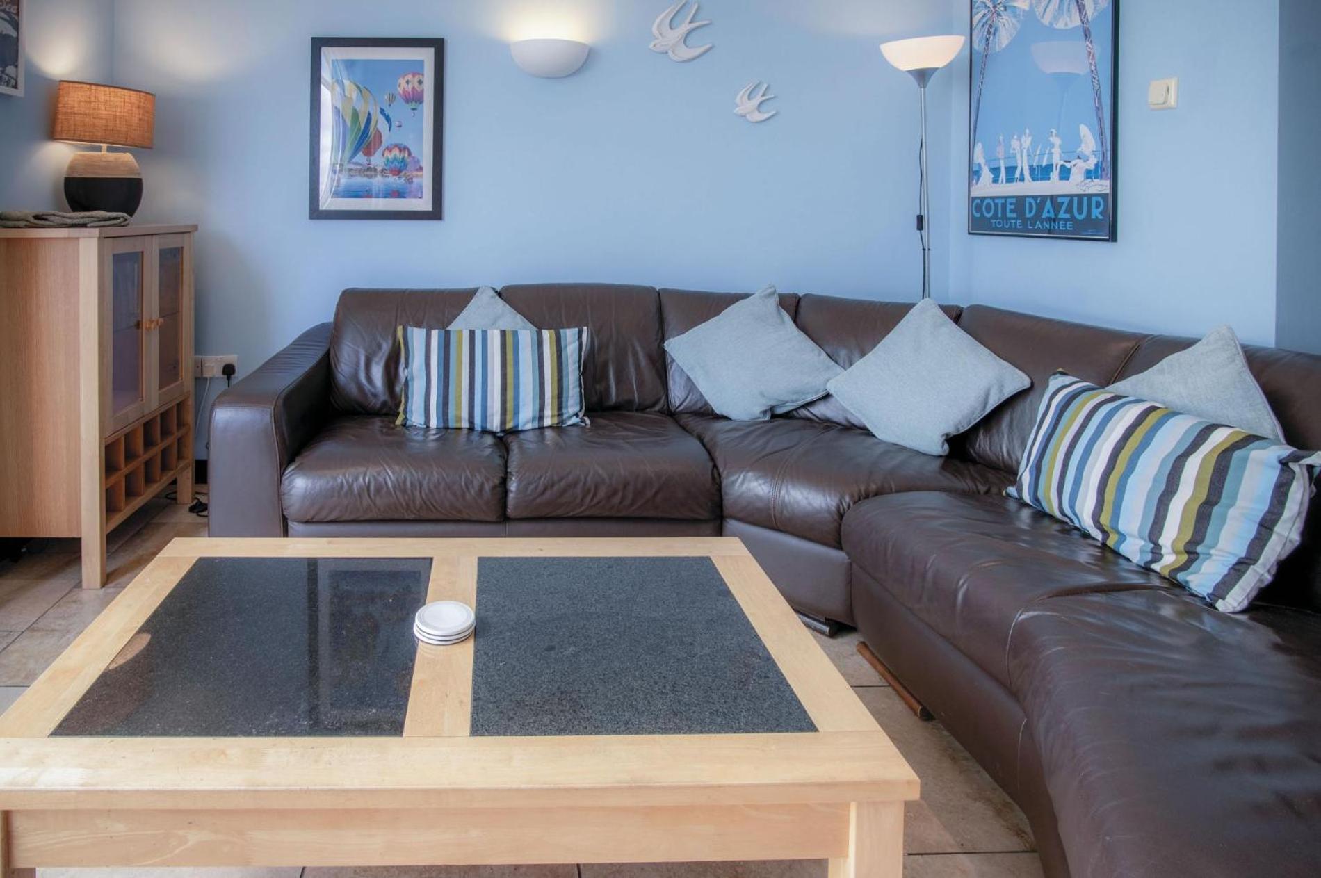 Ewyn Y Don - 2 Bedroom Apartment - Pendine Exterior photo