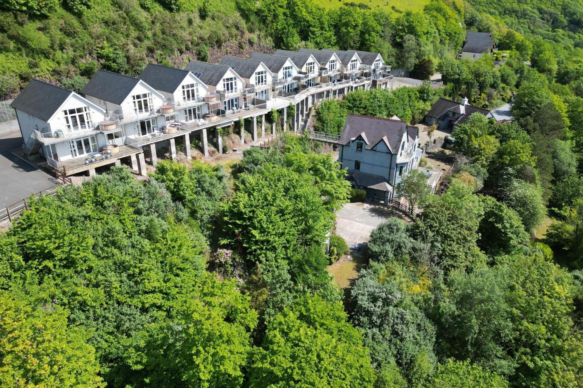 Ewyn Y Don - 2 Bedroom Apartment - Pendine Exterior photo